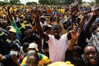 Violence overshadows Zimbabwe by-elections 